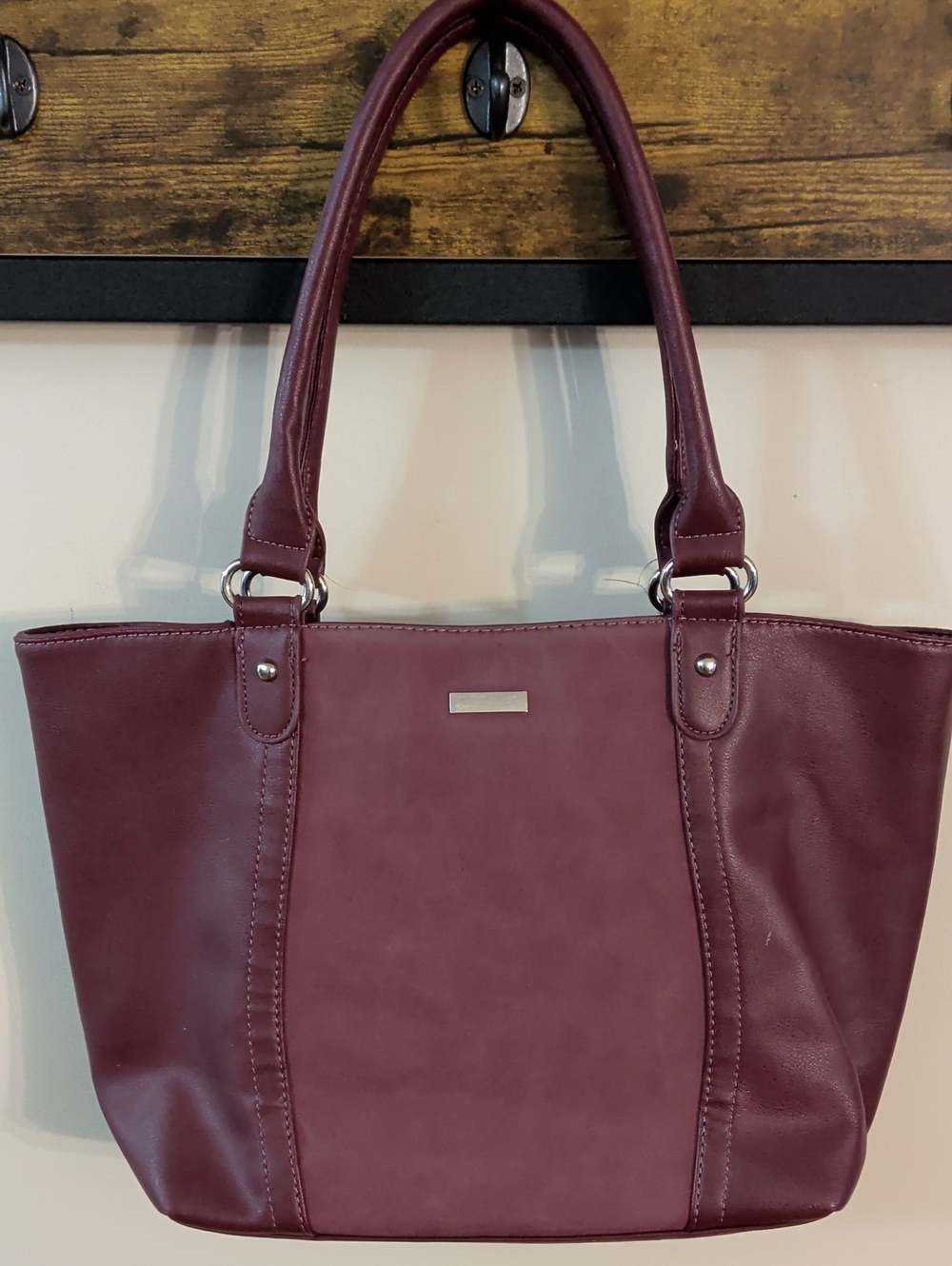 Women's Burgundy Mia And Luca Tote Bag